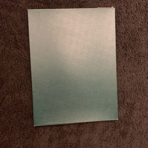 Irish Linen Table Runner - Picture 3 of 8